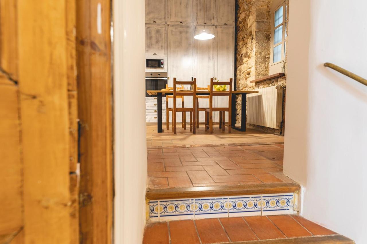 Bravissimo Placa Del Vi, Authentic Historic Apartment Girona Esterno foto